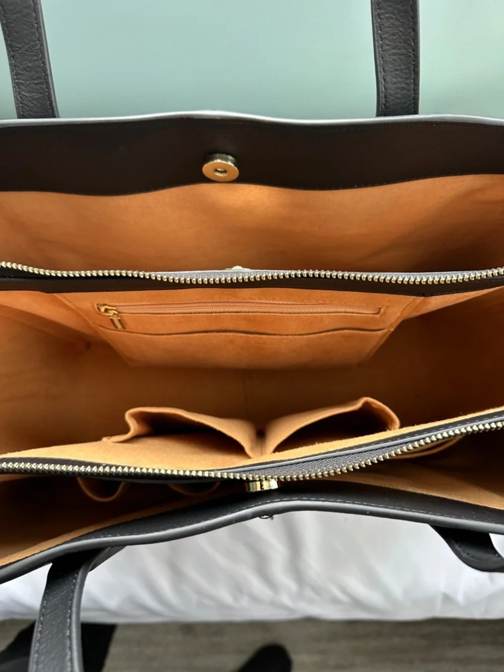 Freja New York Black Leather Tote Bag with dust bag - Picture 11 of 13